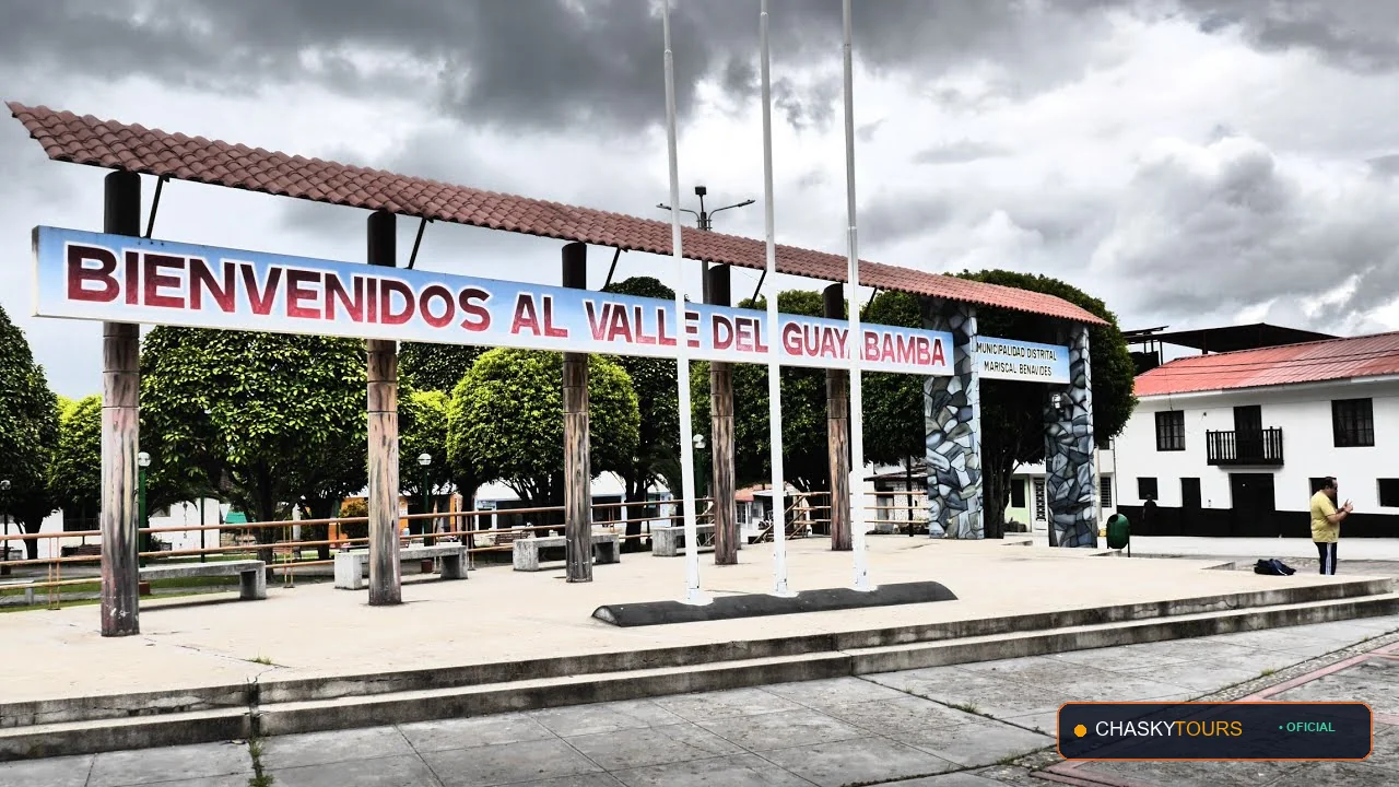 Plaza Mayor y Templo Matriz de Mariscal Benavides