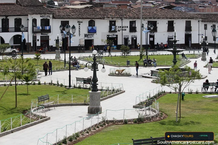 Plaza Mayor y Templo Matriz de Quinjalca