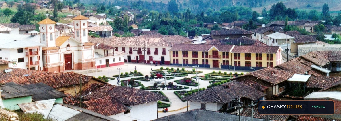 Plaza Mayor y Templo Matriz de San Juan De Lopecancha foto 1