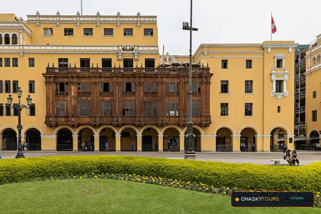 Plaza Mayor y Templo Matriz de Shipasbamba
